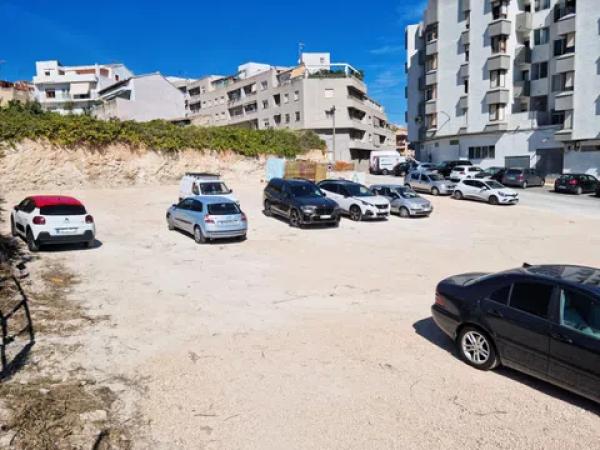 Terreno en calle Calp, 12