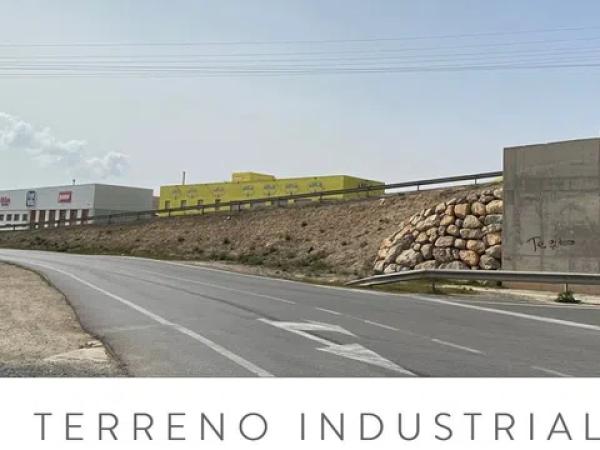 Terreno en calle de Borja, 42