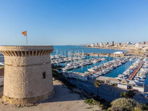 Terreno en calle Benimantell