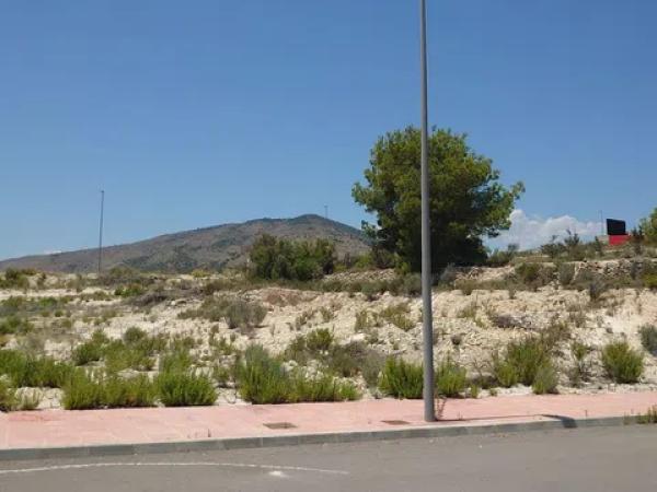 Terreno en calle de Nules