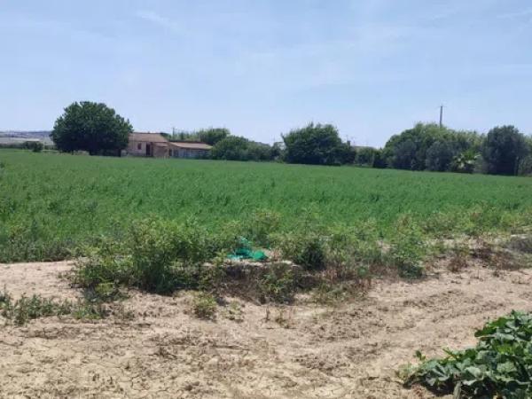 Terreno en Puerto Deportivo