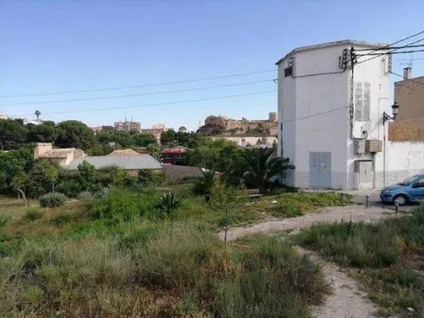 Terreno en San Crispín - Huerta Nueva - Estación