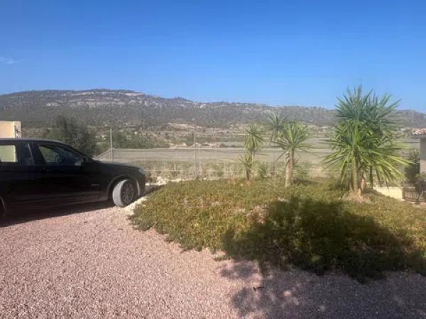 Terreno en via sense nom