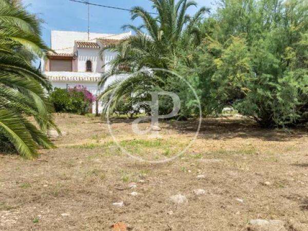 Terreno en Barrio Les Bassetes-El Marjal