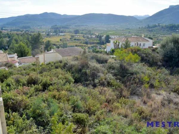 Terreno en Alcalalí