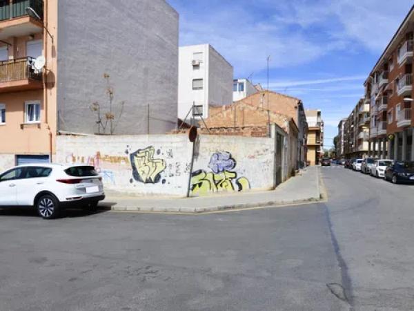 Terreno en calle Juan Millà, 31