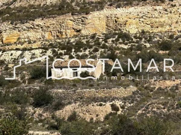 Terreno en via Sense Nom, 3