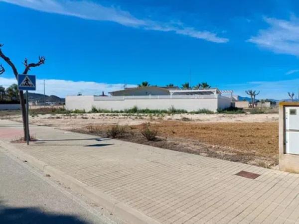 Terreno en calle Francisco Zurbaran