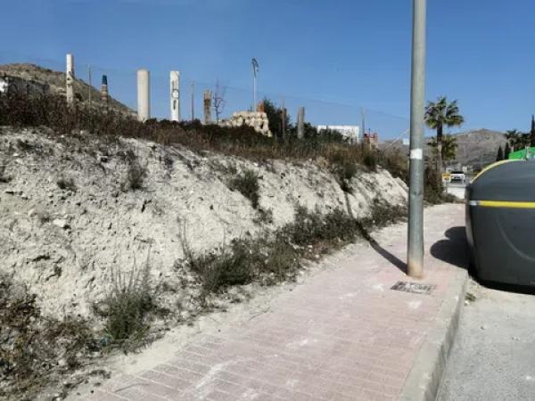 Terreno en avenida Pais Valencià, 123