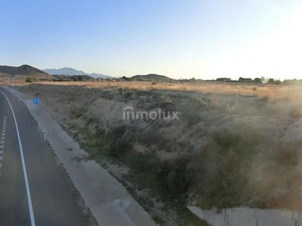 Terreno en avenida del Pla Olivera