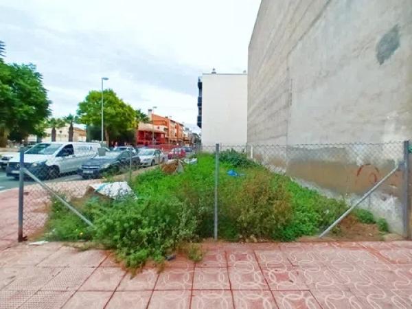 Terreno en La Marina, 3