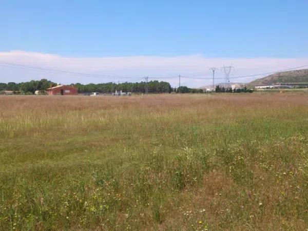Terreno en plaza Santa Eulalia, 45