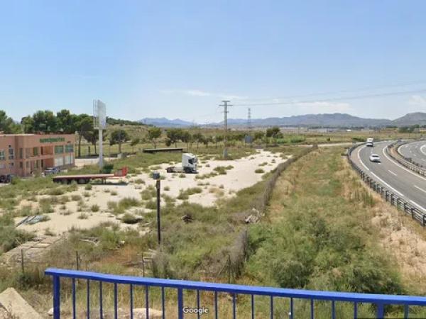 Terreno en calle Pablo Neruda, 90