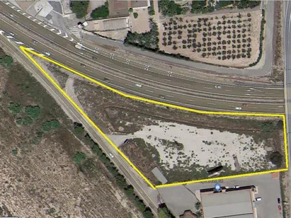 Terreno en calle Pablo Neruda, 90