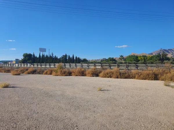 Terreno en calle Pablo Neruda, 90