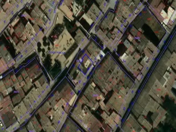 Terreno en calle Mig