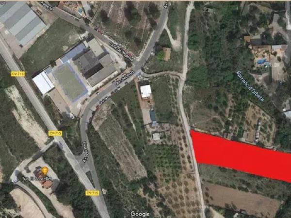 Terreno en camino del Port