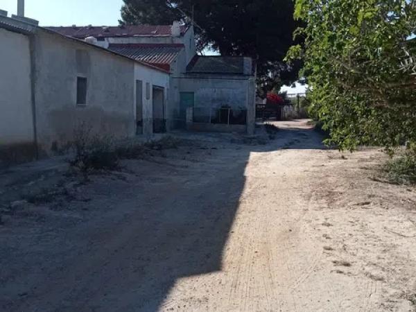 Terreno en avenida de la Cruz, km 3