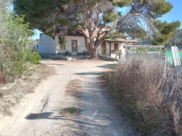 Terreno en avenida de la Cruz, km 3