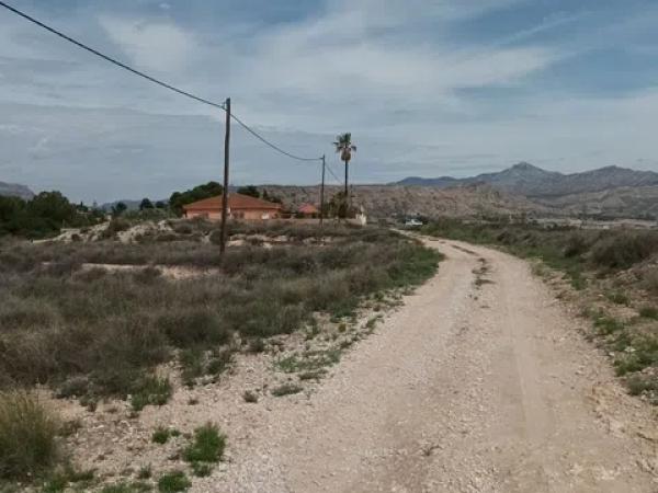 Terreno en calle Verdegás
