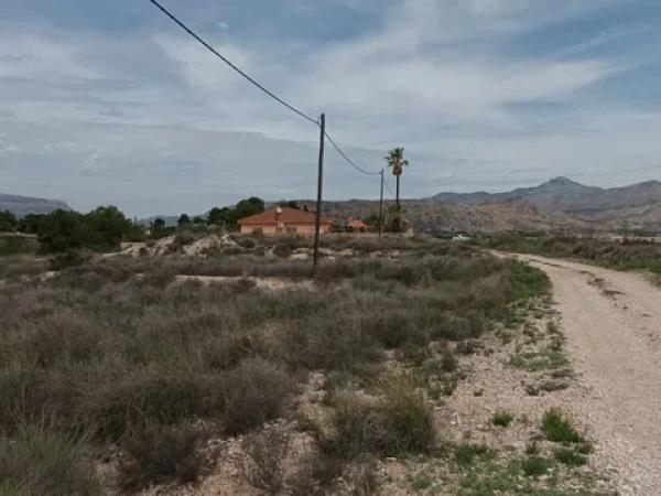 Terreno en calle Verdegás