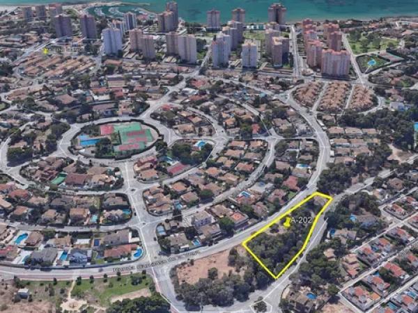 Terreno en calle Pío Baroja