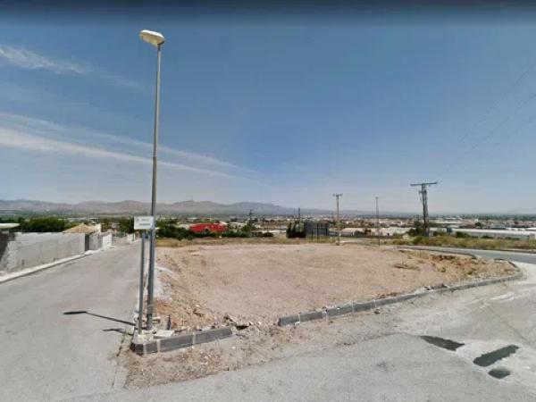 Terreno en calle Granada, 13