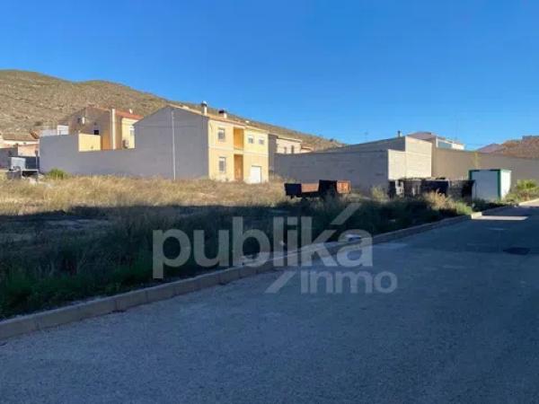 Terreno en calle Eulogio Abad, 15