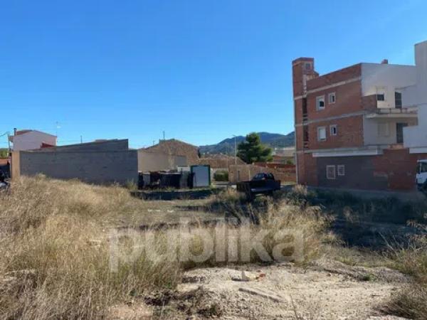 Terreno en calle Eulogio Abad, 15