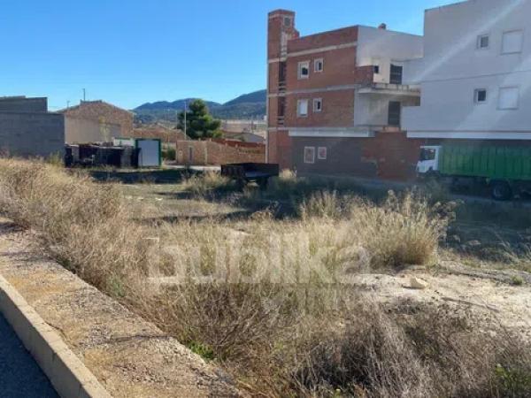 Terreno en calle Eulogio Abad, 15