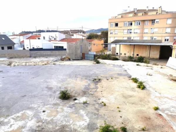 Terreno en calle Virgen de los Desamparados, 12