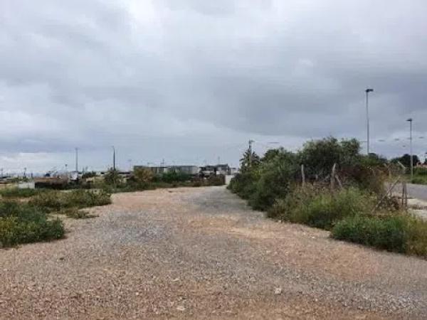 Terreno en calle Daya Nueva