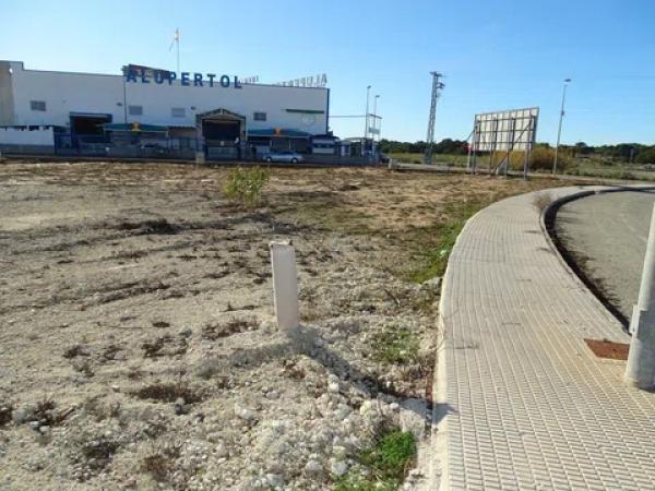 Terreno en calle Rio Vinalopo