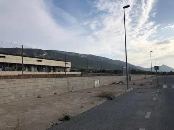 Terreno en Poligono Les Dos Pins s/n