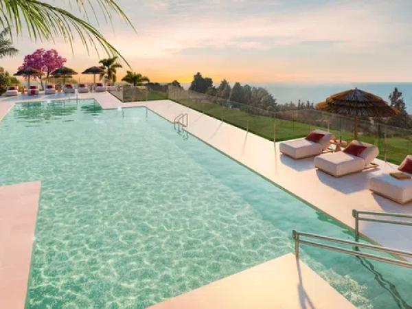 LIVING CHAPARRAL GOLF