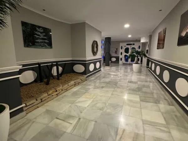 Estudio en avenida de Montecarlo s/n