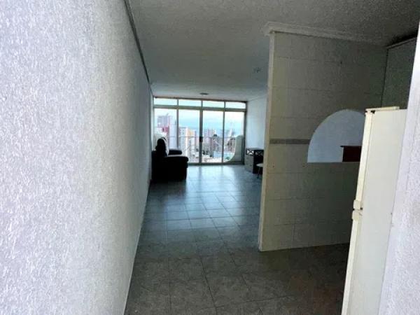 Estudio en avenida de Montecarlo s/n