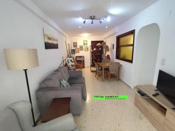 Piso en calle Gerona