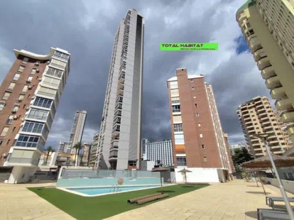 Piso en calle Gerona