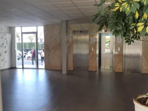 Piso en avenida de Suecia