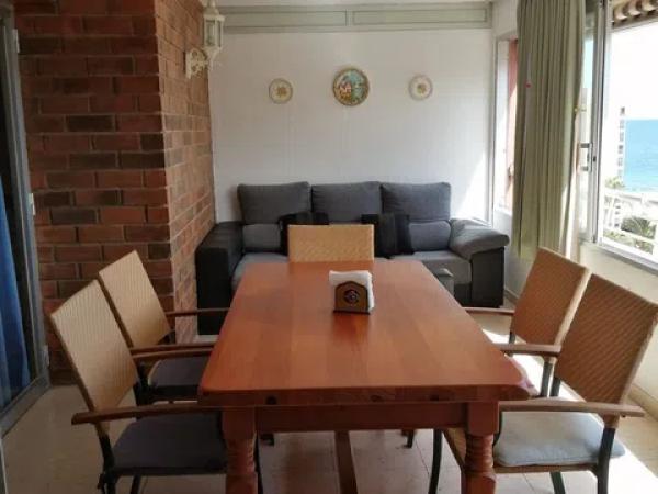 Piso en avenida de montbenidorm, 11