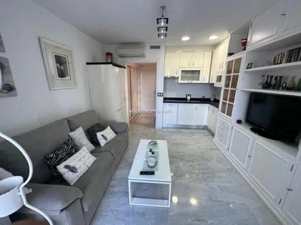 Estudio en Pueblo Levante