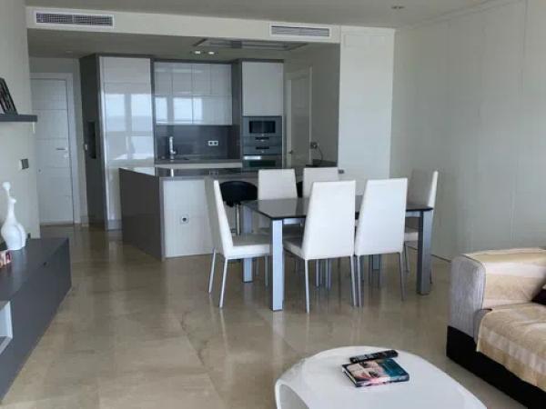 Piso en avenida de Madrid, 6