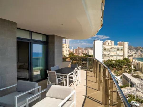 Piso en avenida República Argentina, 17