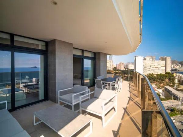 Piso en avenida República Argentina, 17