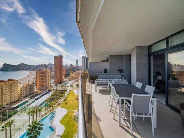 Piso en avenida República Argentina, 17