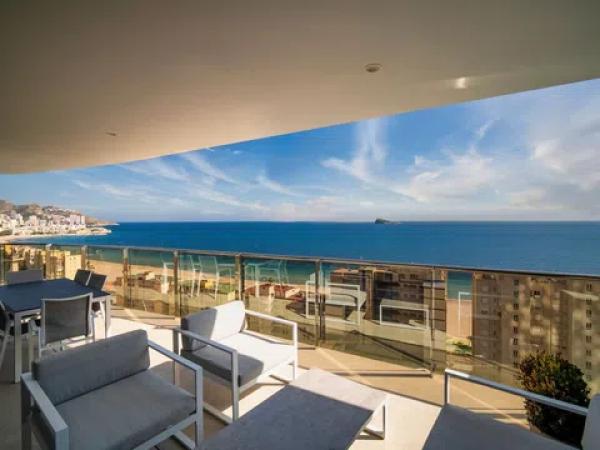 Piso en avenida República Argentina, 17