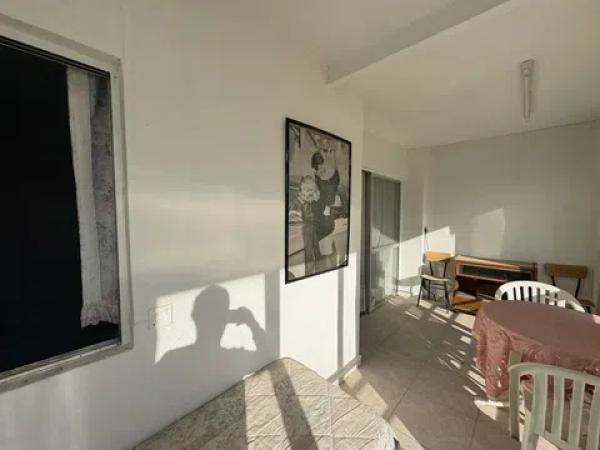 Piso en avenida de Suecia