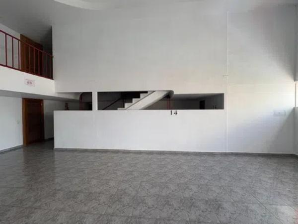 Piso en avenida de Suecia