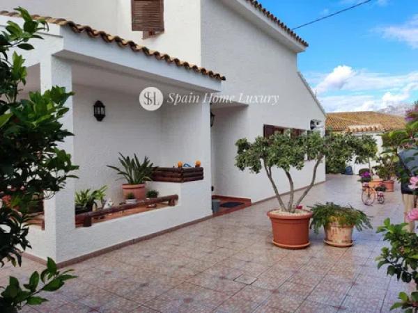 Casa independiente en avenida Doctor Severo Ochoa